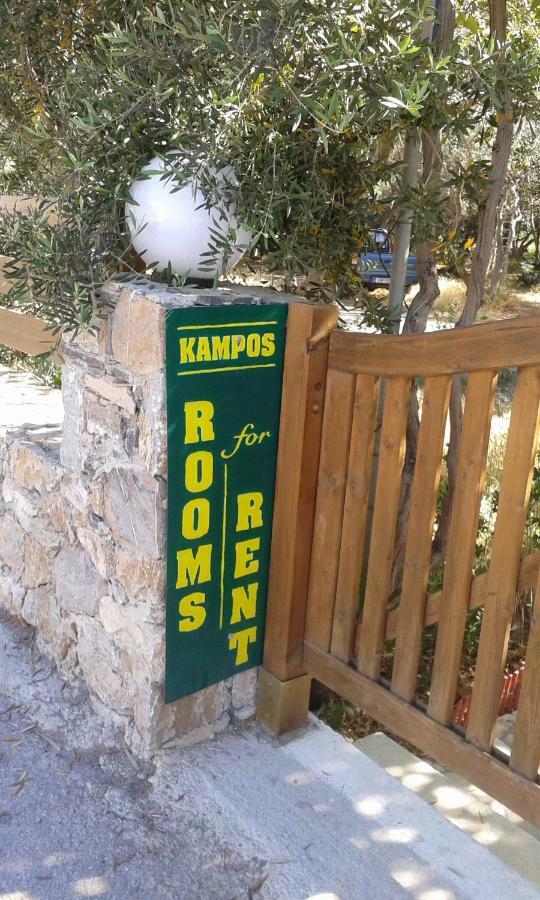 Kampos Rooms Palaiochora Ngoại thất bức ảnh